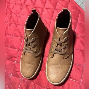 Old Navy Tan Kids Chukka Boots